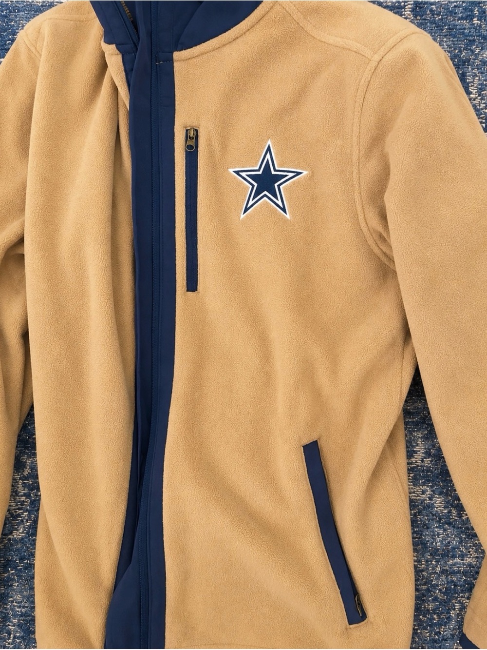 NEW men’s size M Fleece Jacket with Dallas Cowboys Jacket Tan and Navy🏈